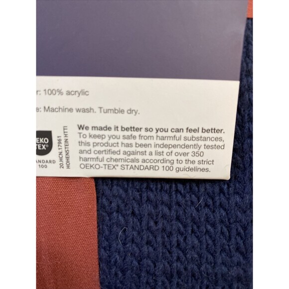 Rowing Blazers Target Rose Print Throw Blanket - Picture 7 of 10